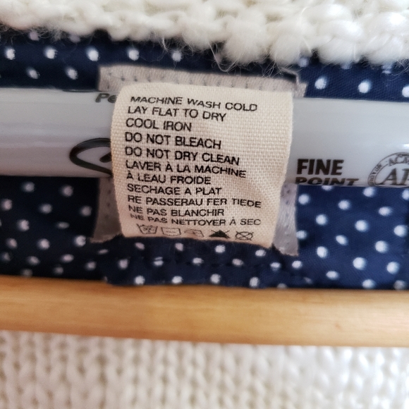 Women's Element Sweater | Size Medium - Picture 6 of 7